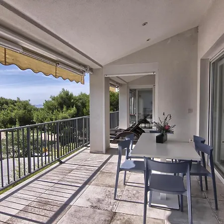 Hd House I Apartamento