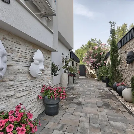 Апартаменты Hd House I